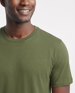 Camiseta de Algodão Premium Verde Militar