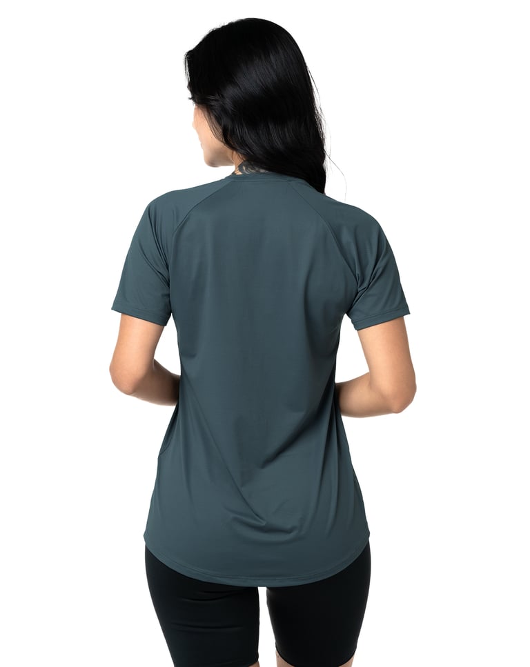 Camiseta Feminina Dry Poliamida Raglan Cinza Titanium