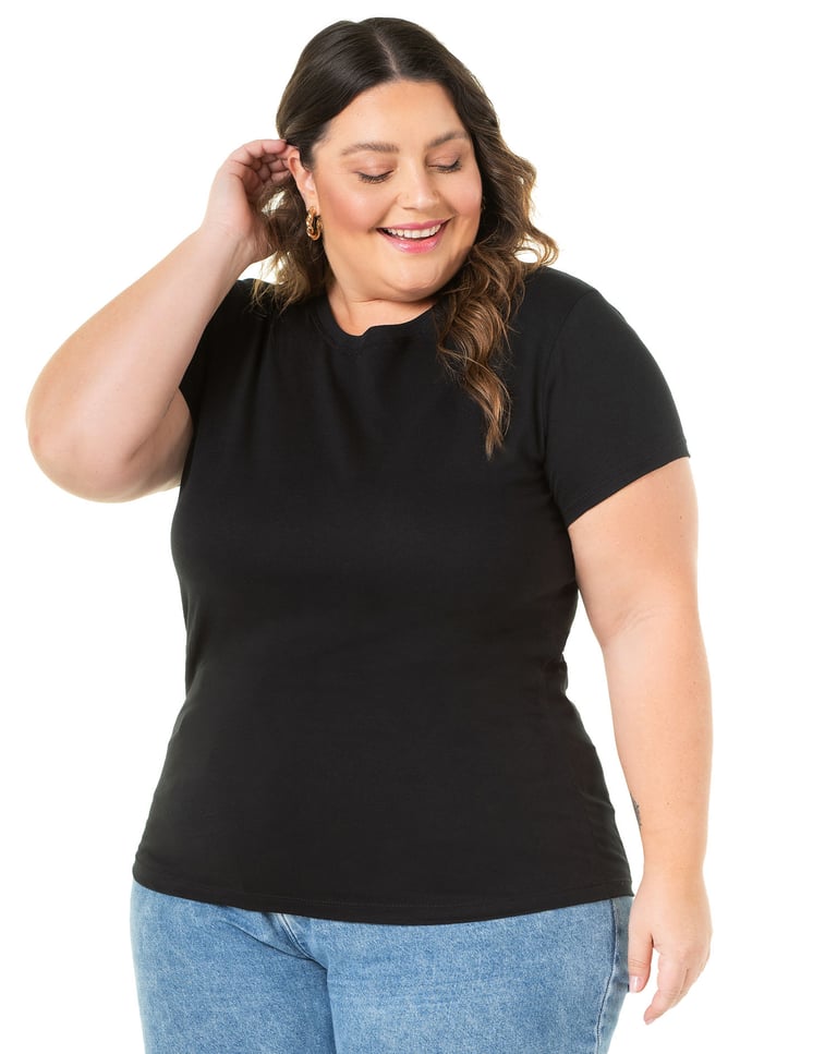 Camiseta Feminina Plus Size de Algodão Preta