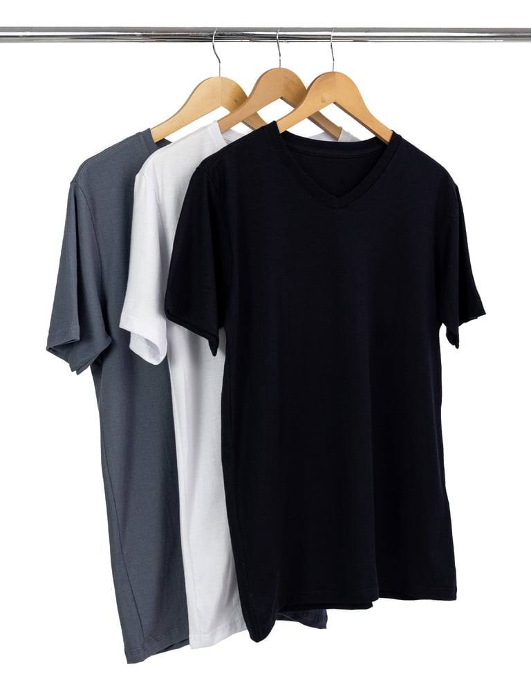 Kit 3 Camisetas Gola V de Algodão Premium 4