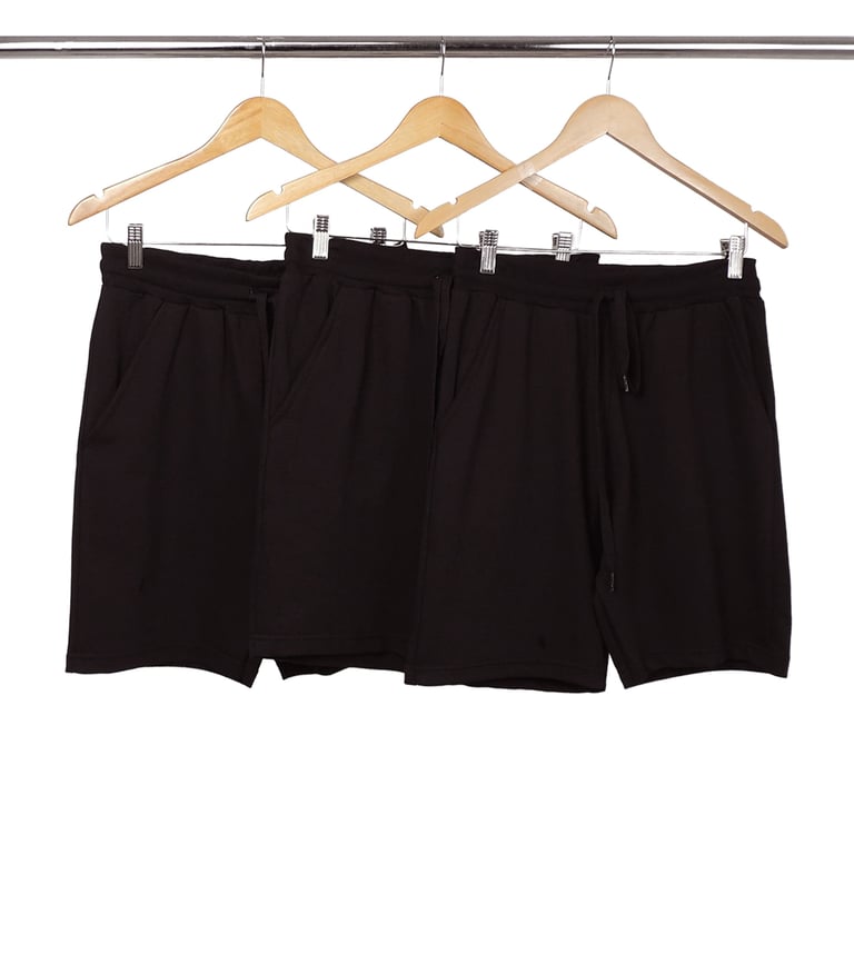 Kit 3 Bermudas de Moletom Preta Lisas