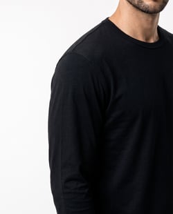 Camiseta Manga Longa de Algodão Premium Preta