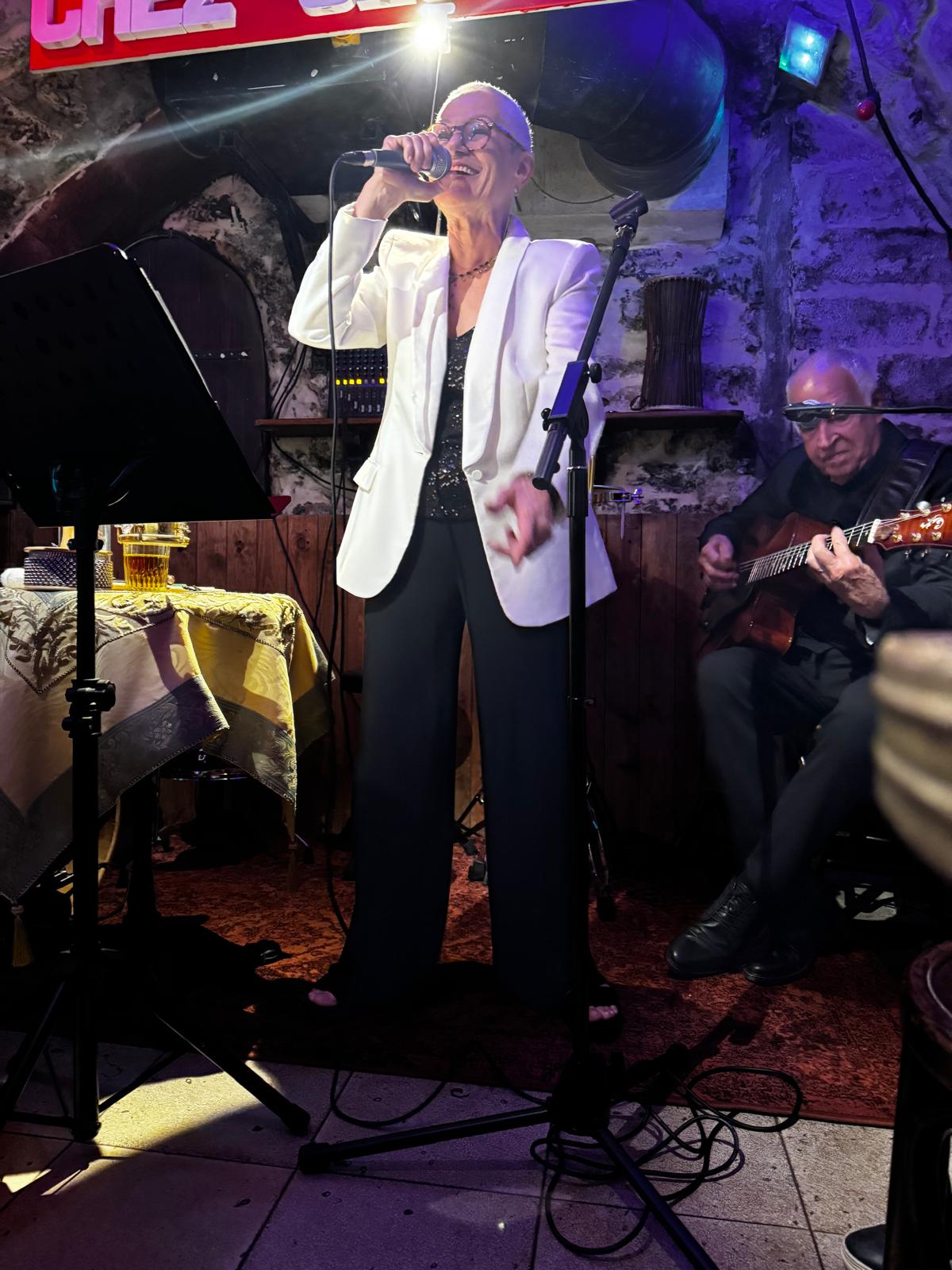 Bossa Nova à Saint Germain avec Betina Aarão
