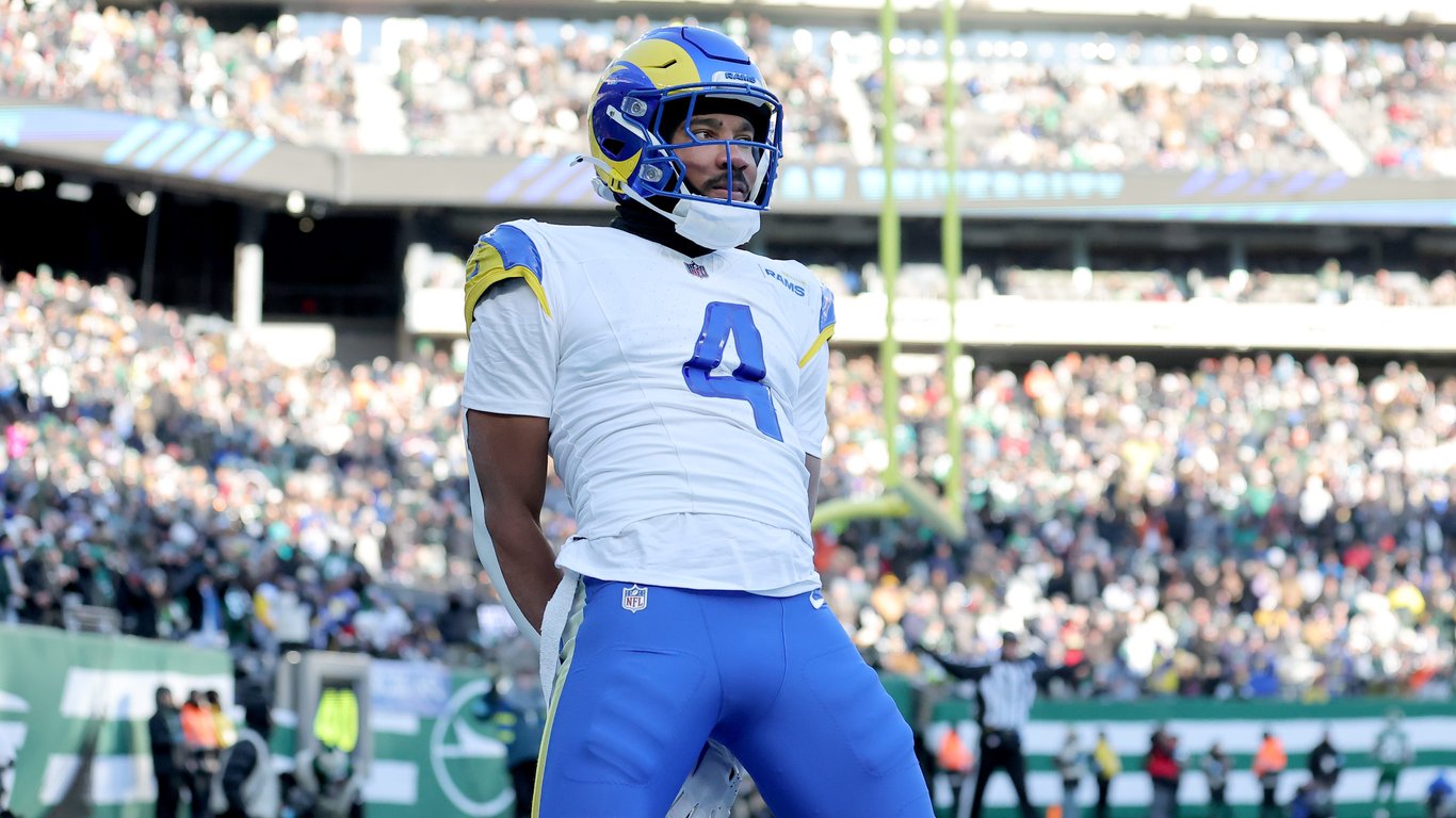 El viaje de Ahkello Witherspoon: desafiando la edad y abrazando el próximo capítulo en el fútbol.