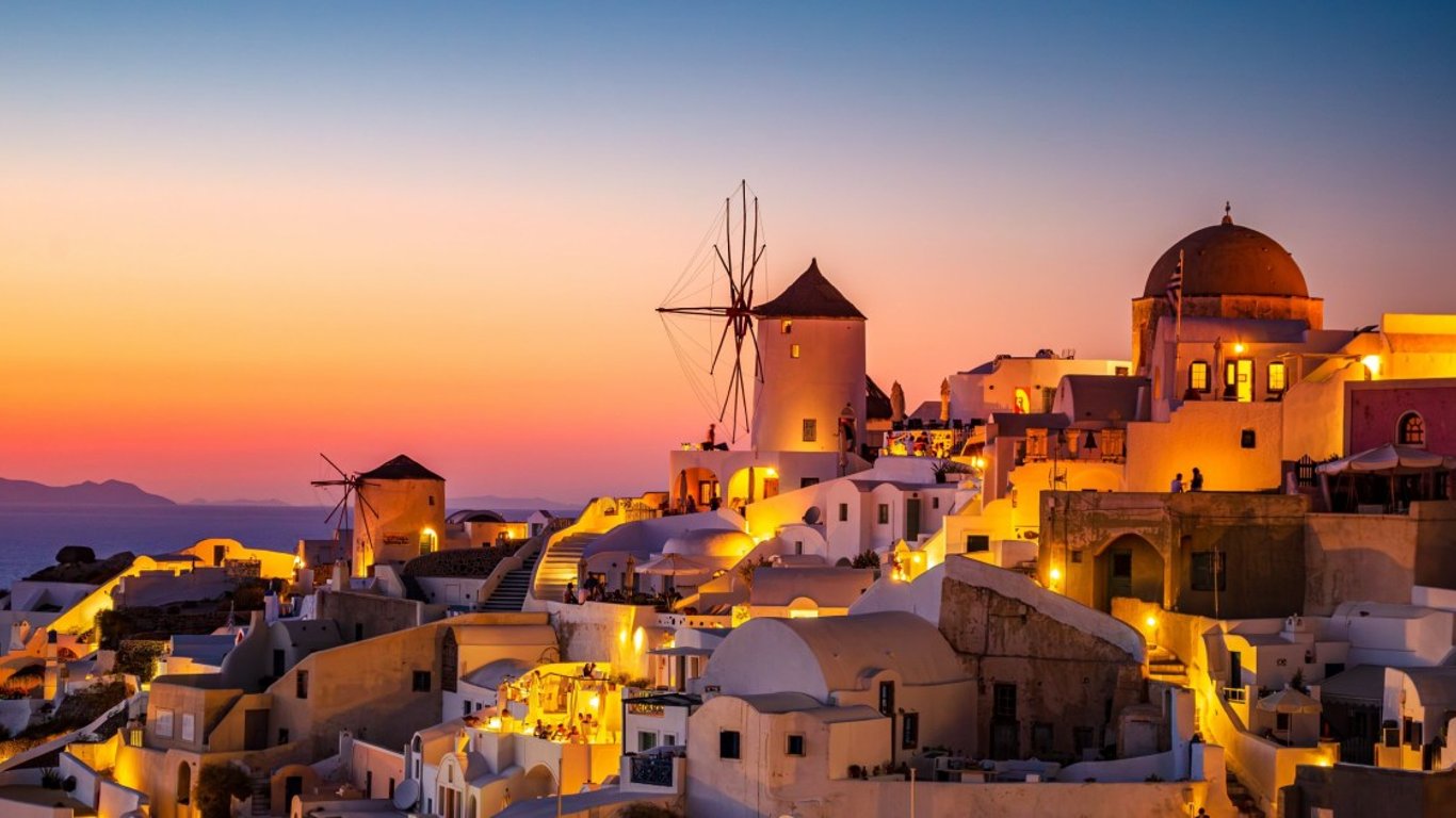 Auge Sísmico en Santorini: La Isla Enfrenta Emergencia Mientras los Terremotos Sacuden la Joya del Egeo