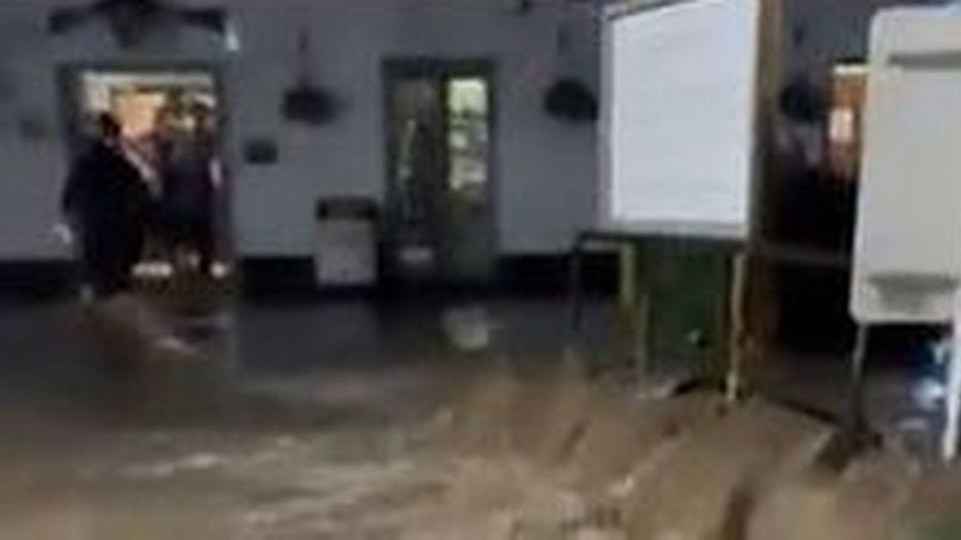 Los residentes de Swansea exigen acción mientras las inundaciones golpean nuevamente, amenazando hogares y seguridad.