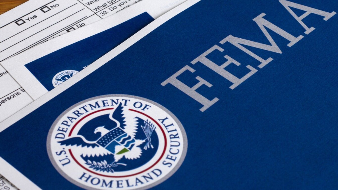 Recuperación de Desastres para Escuelas: Estrategias Esenciales para Navegar la Asistencia de FEMA