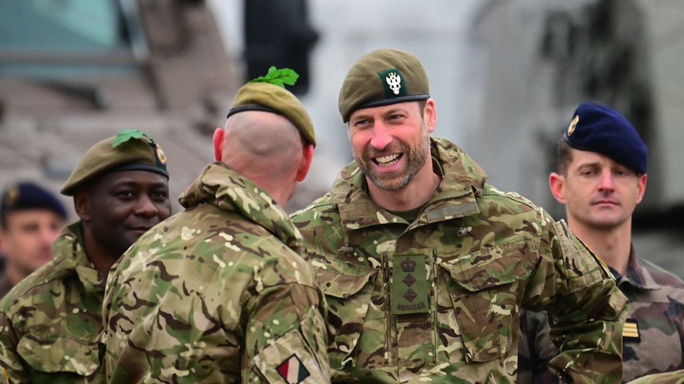 El Príncipe William redefine los compromisos reales con giras cortas e impactantes para los tiempos modernos.