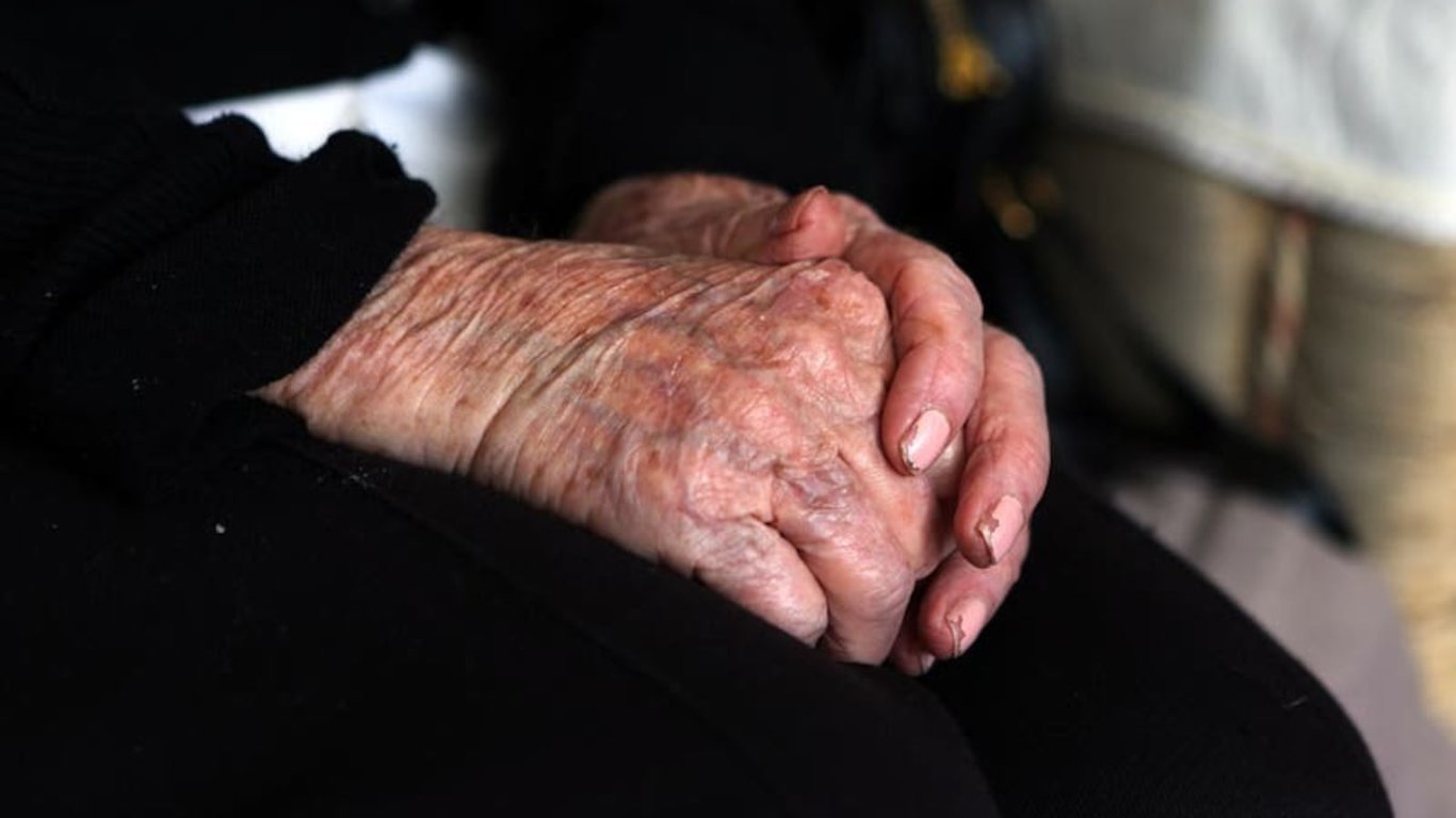 Las tarifas de atención en Guernsey están a punto de aumentar: equilibrando la carga financiera para los residentes y los hogares de cuidado.