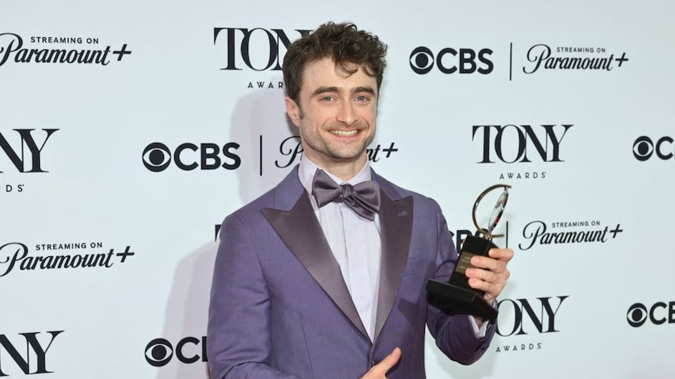 Daniel Radcliffe shines as he wins his first Tony on Broadway