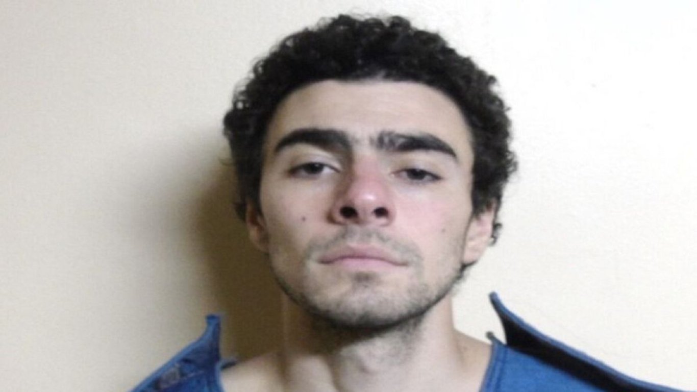 Acusan a Luigi Mangione de asesinato y terrorismo por la muerte de Brian Thompson