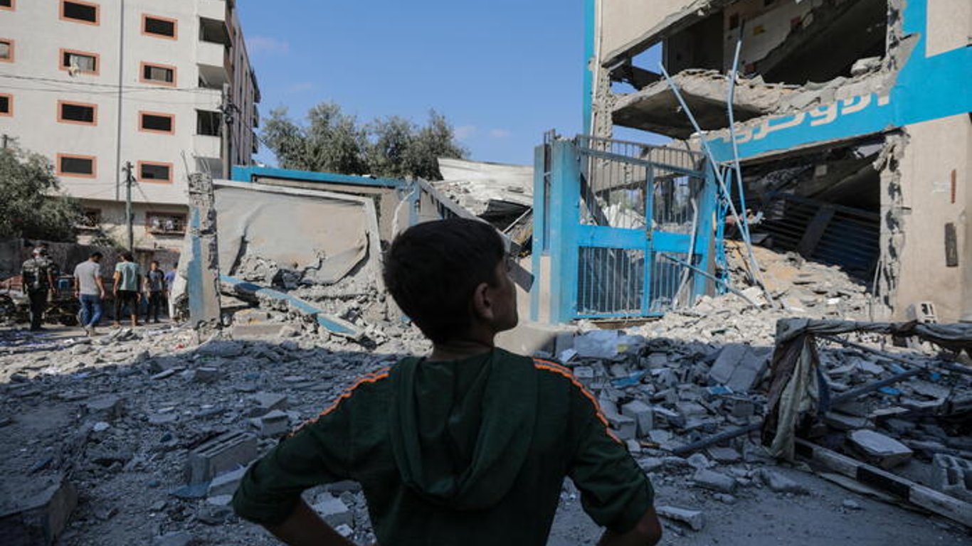 Tragedy Unfolds: Gaza School Strike Kills 22