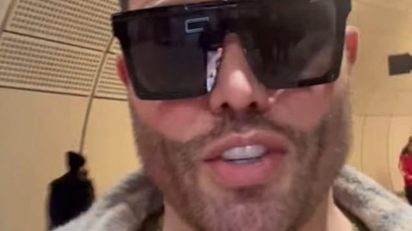 Bobby Norris enfrenta abusos homofóbicos: un llamado a la concienciación y la solidaridad.