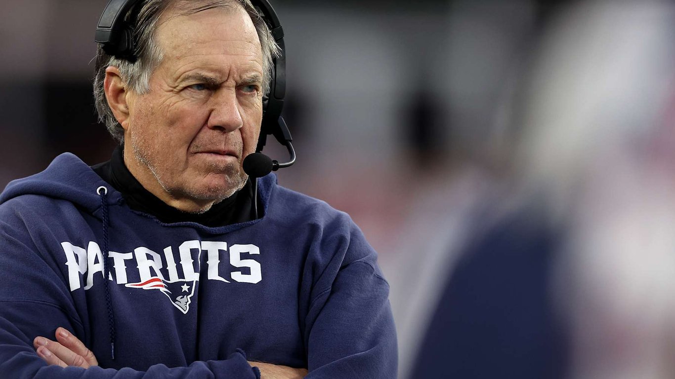 El audaz cambio de Belichick: de leyenda de la NFL a entrenador en jefe de UNC y nuevos horizontes.