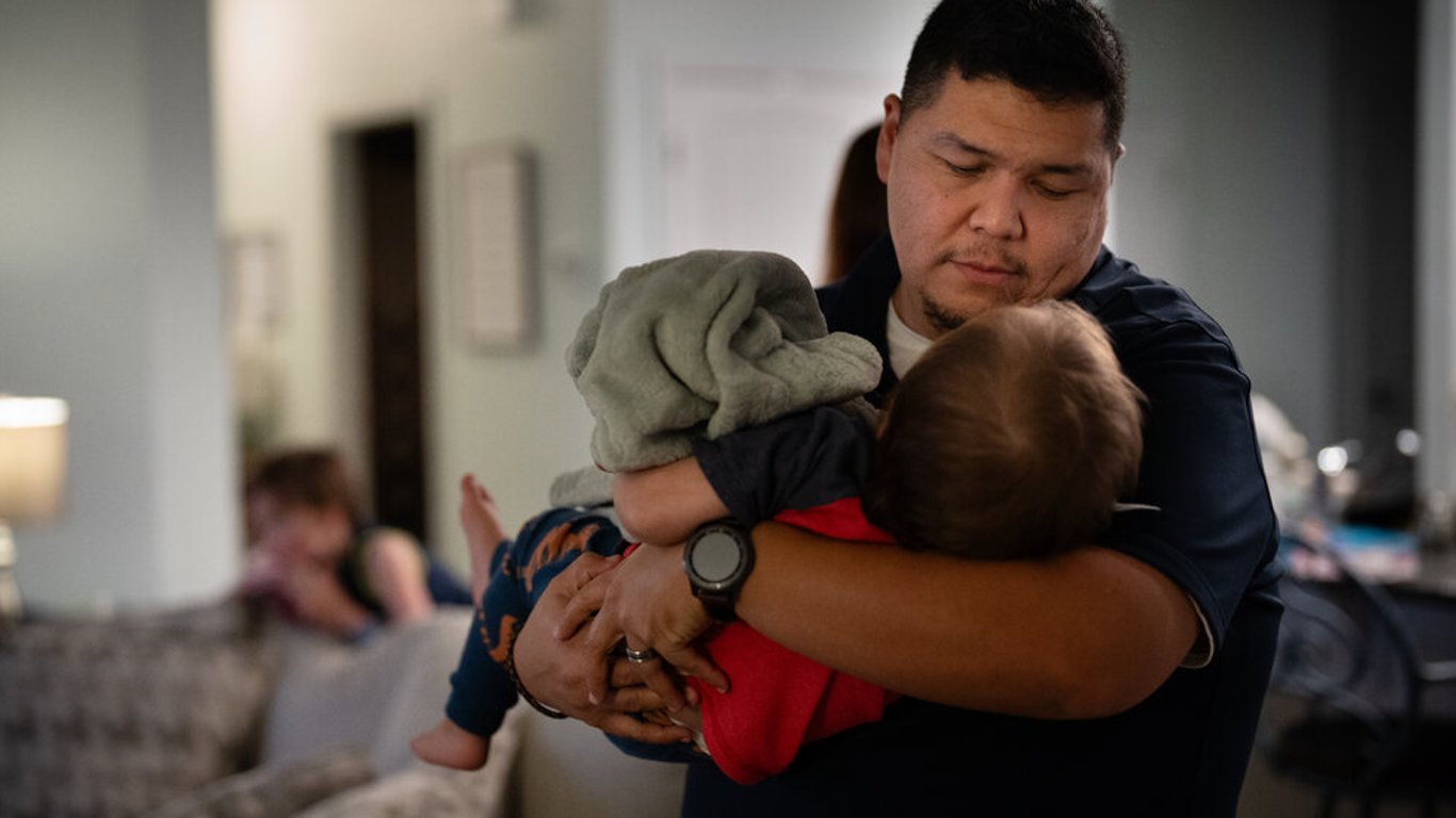 Family Ties Tested: An Undocumented Immigrant’s Struggle Amid Political Tensions