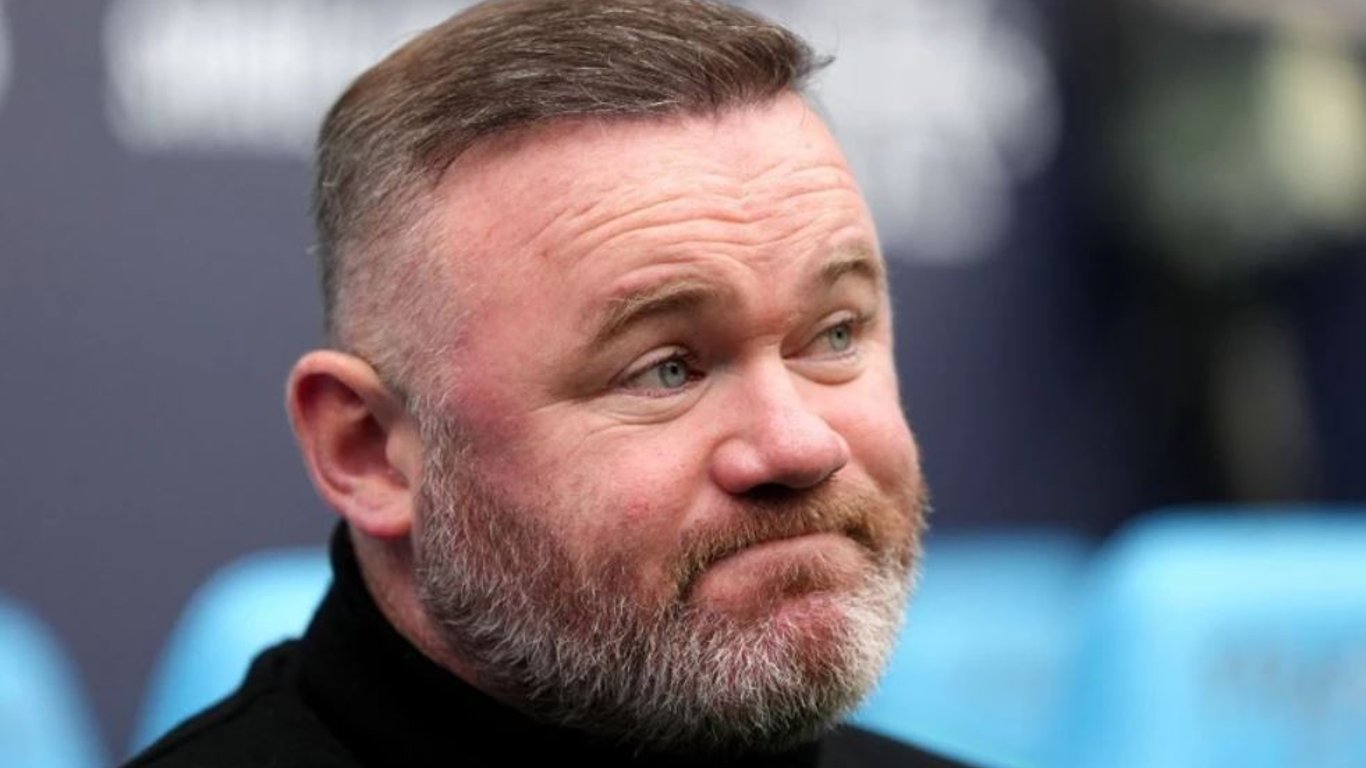 Las dificultades de Rooney como entrenador: ¿Puede la estrella del fútbol darle un giro a su carrera?