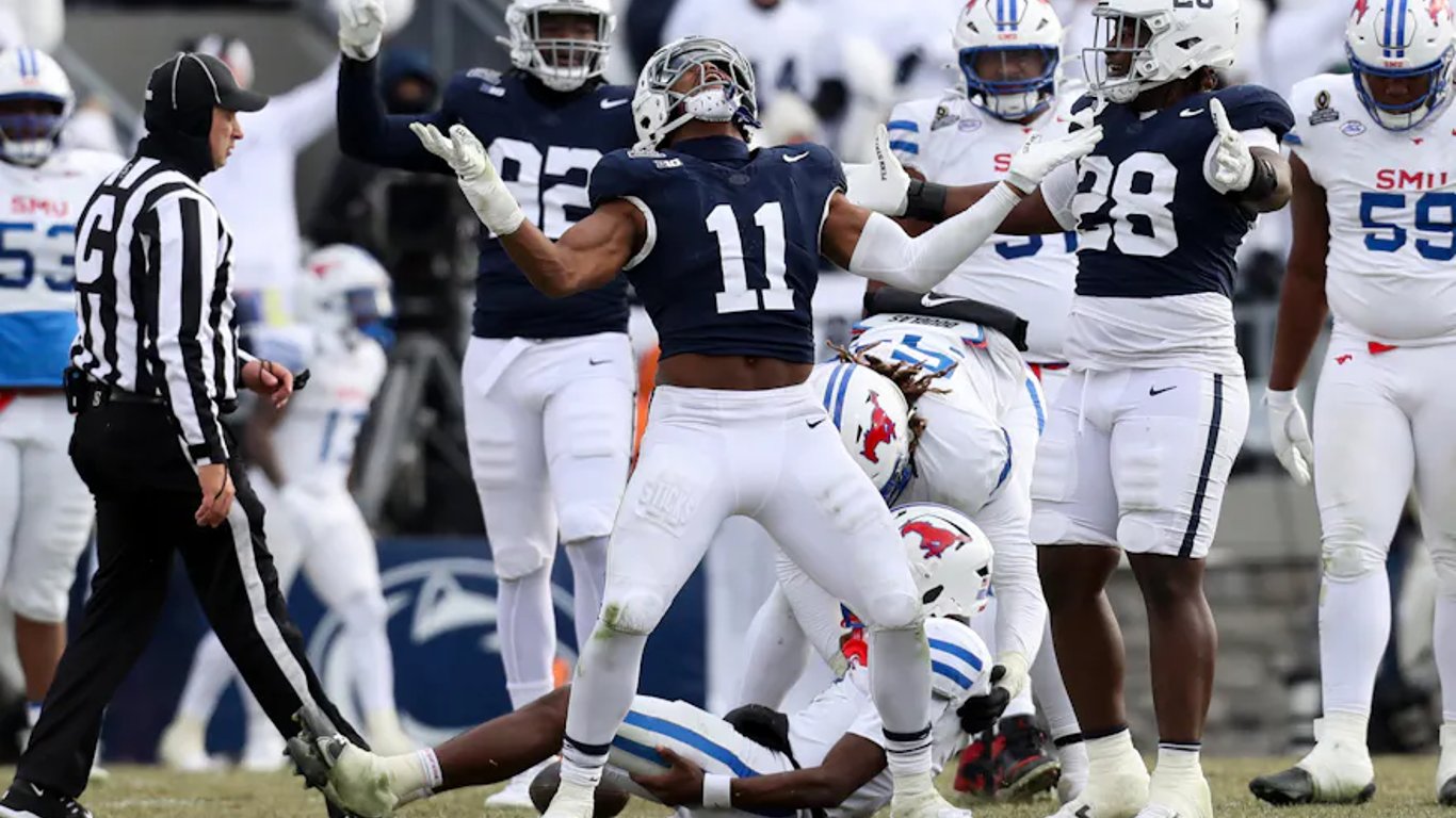Blues de la Paliza: La Lucha del Playoff de Fútbol Americano Universitario por el Equilibrio Competitivo y la Emoción.