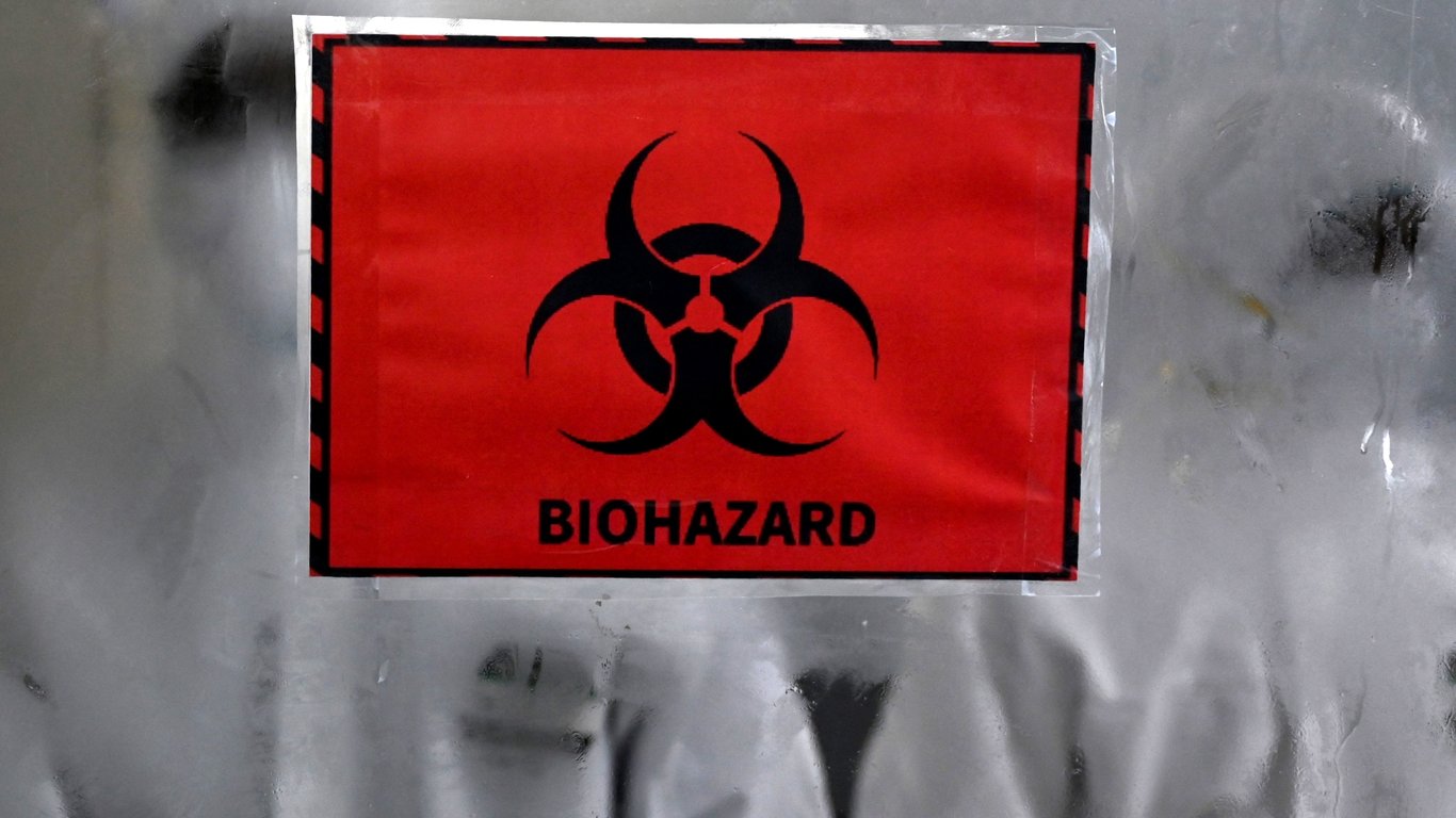 Laboratorio de Queensland pierde 300 muestras de virus mortales, lo que genera alarmas de bioseguridad.