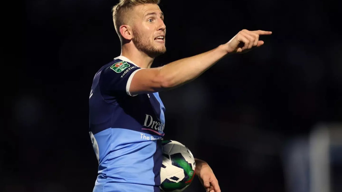 Brighton da la bienvenida a Jason McCarthy como nuevo entrenador, continuando la tradición de fomentar el talento.