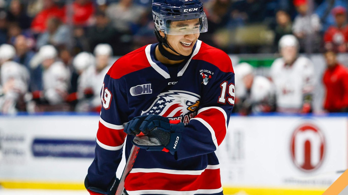 Las llamas brillan en el ranking de prospectos de la NHL 2025 mientras un nuevo talento impulsa el éxito futuro.