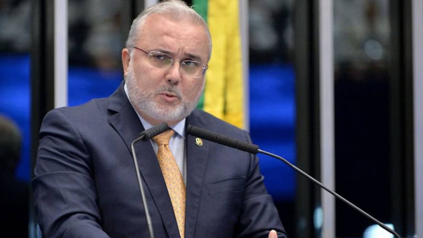 El presidente de Brasil destituye al presidente de Petrobras: Magda Chabriard asume el cargo