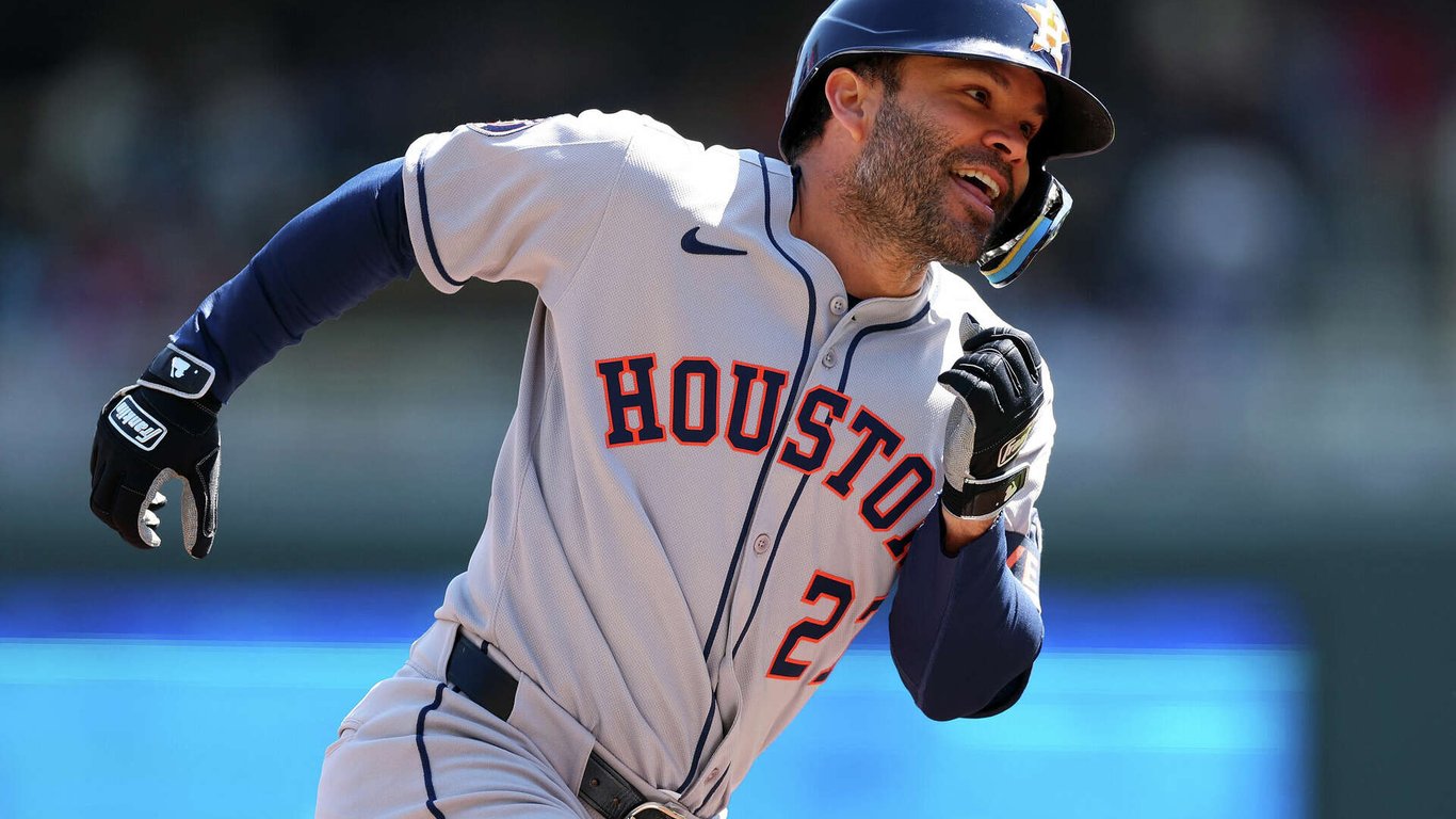 Semana Bizarra del Béisbol: Récord de Bases por Bolas, Ponchando Leyendas y Emocionantes Partidos de Época.