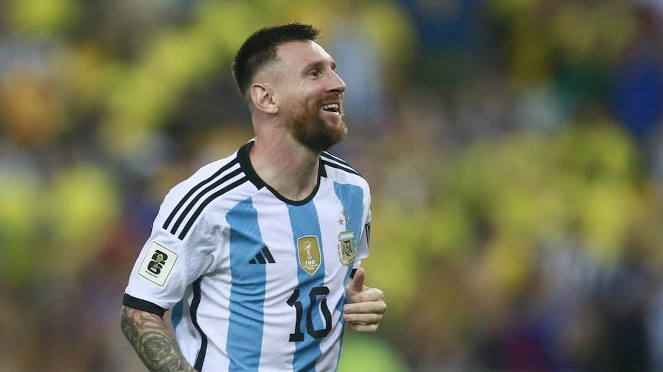 Vibrant friendly duel between Argentina and Guatemala ignites the passion for football.