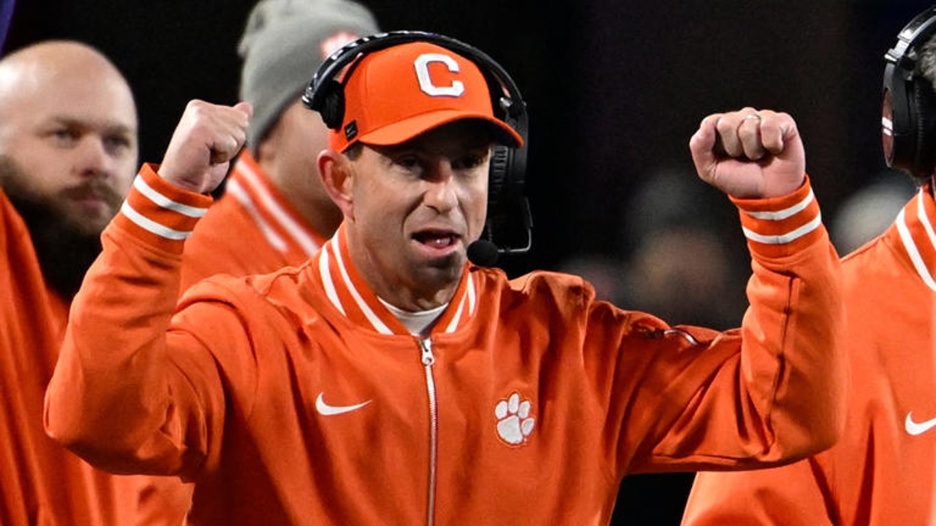 Se Desata el Drama de los Playoffs: Rivalidades se Intensifican con la Ausencia de Alabama que Sacude el Fútbol Universitario