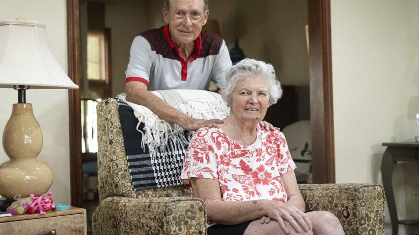 Navegando el Alzheimer: El viaje de Sue y Ken a través de la esperanza, los desafíos y la incertidumbre.