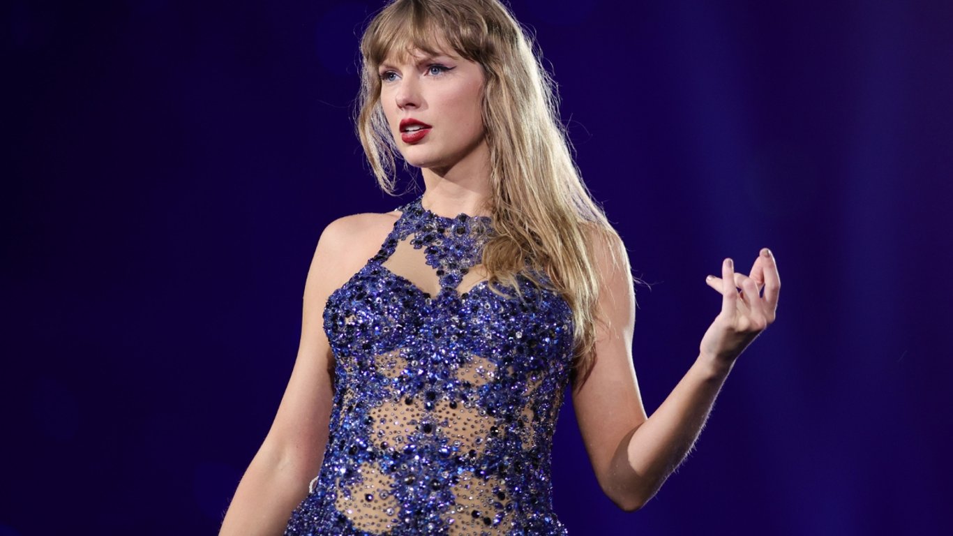 Taylor Swift recompensa al equipo de su Eras Tour con casi 200 millones de dólares en bonificaciones.