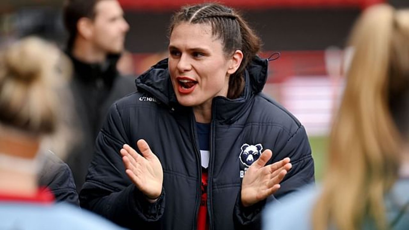 Ilona Maher enciende la revolución del rugby, despertando pasión y crecimiento en el juego femenino.