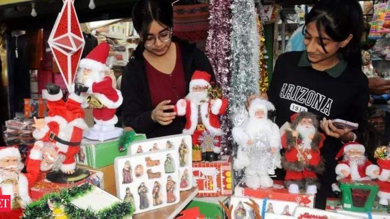 Desenvolviendo la Navidad: Un Viaje a Través de Tradiciones, Culturas y Alegría Eterna.