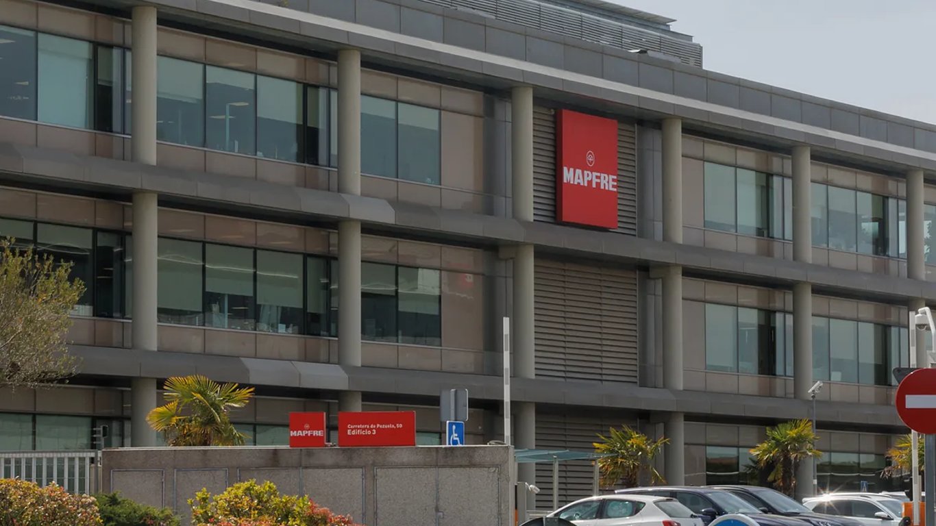 Optimismo en el sector asegurador español: proyecciones de crecimiento para 2025