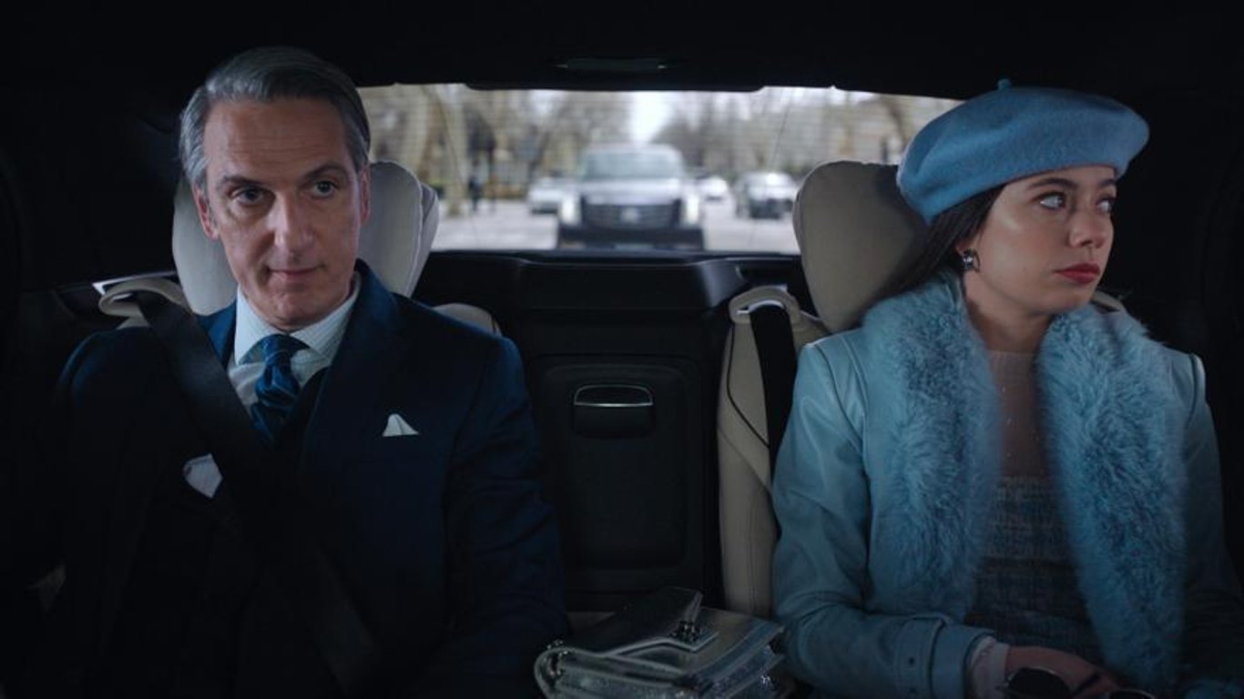 La sátira de 'Su Majestad' desafía la imagen de la monarquía contemporánea