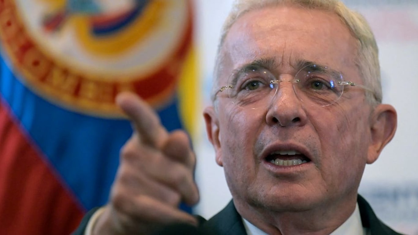 Álvaro Uribe, primer expresidente colombiano en juicio por manipulación de testigos
