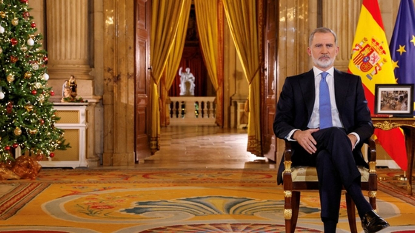 La monarquía parlamentaria como símbolo de unidad y proyección internacional