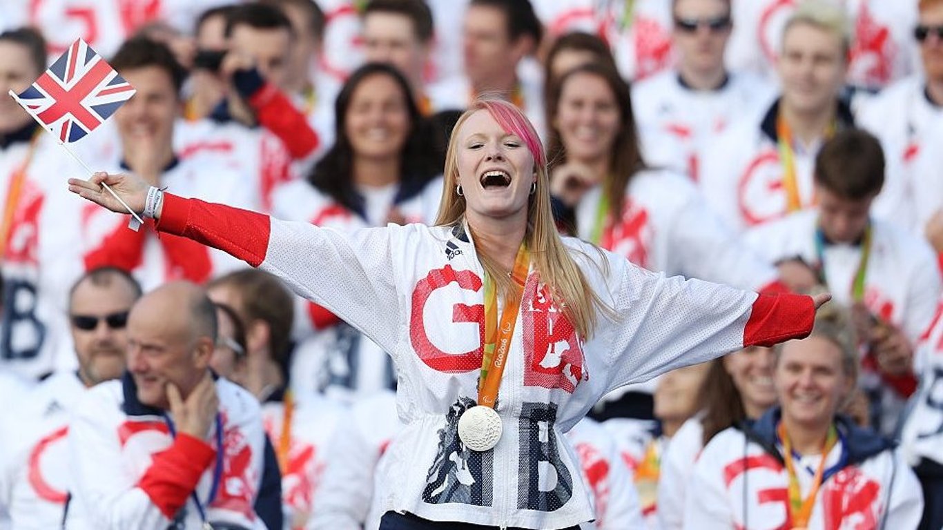 Pregnant Archer Jodie Grinham Aims for Gold at Paris Paralympics, Defying Odds