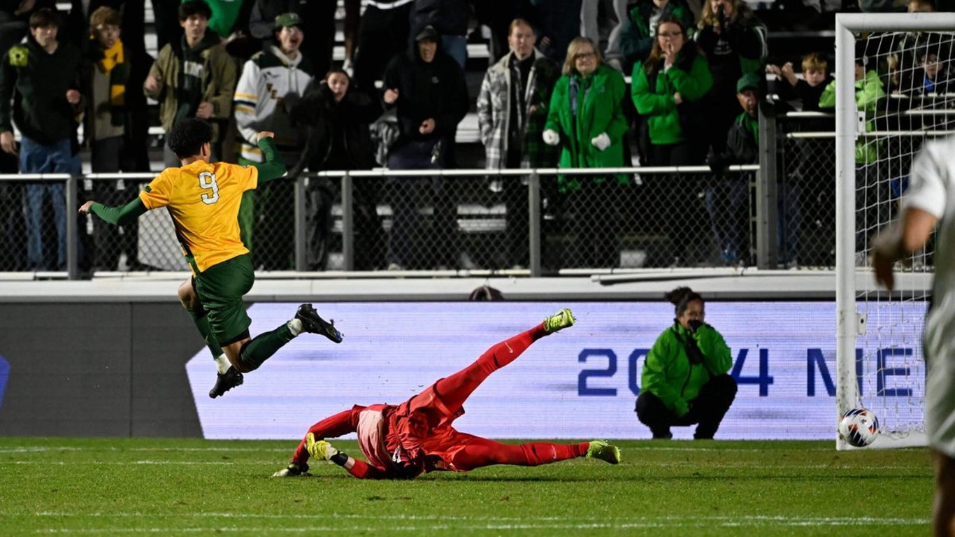 Los Catamounts de Vermont hacen historia con su victoria en el campeonato de fútbol masculino de la NCAA en tiempo extra.