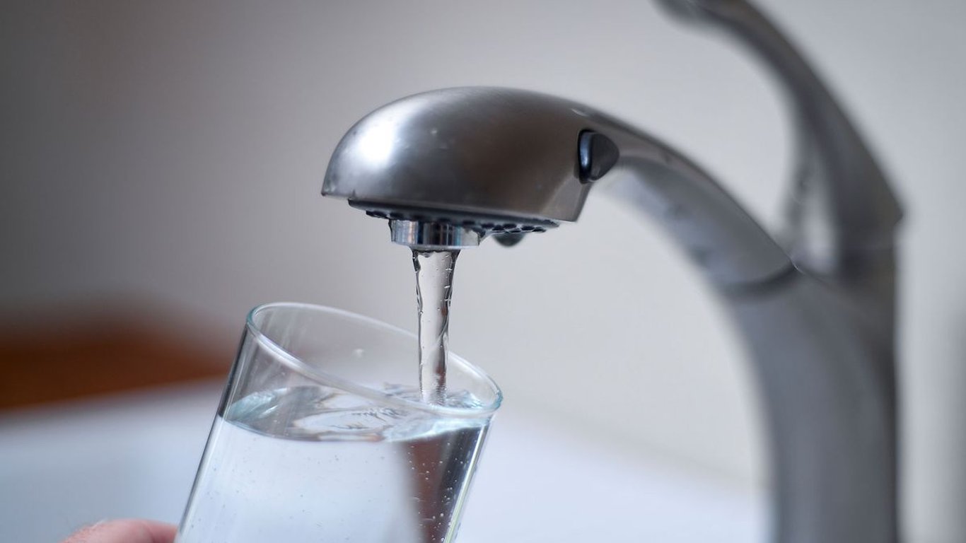 El debate sobre el fluoruro se intensifica a medida que las controvertidas afirmaciones de Kennedy generan preocupaciones de salud.