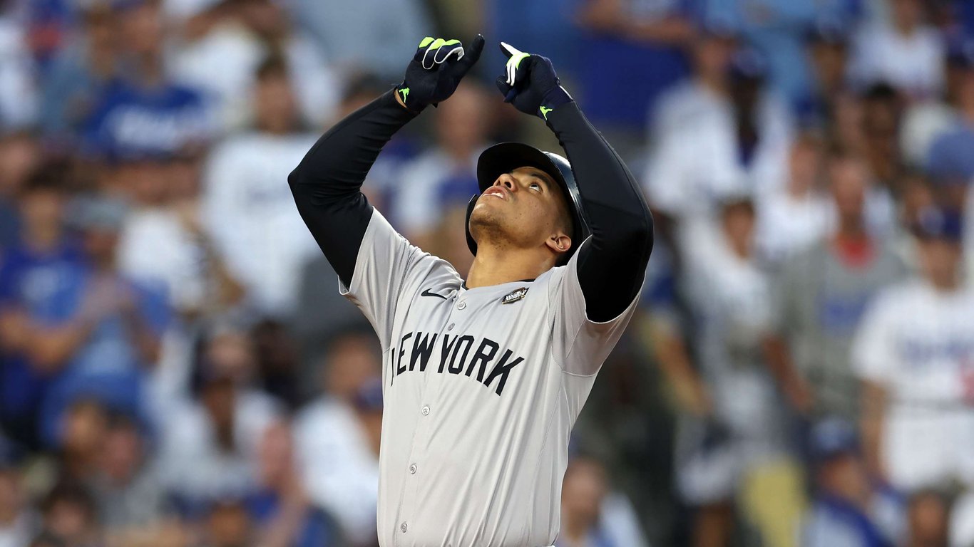 Juan Soto se une a los Mets con un contrato récord de 765 millones de dólares, cambiando el béisbol para siempre.