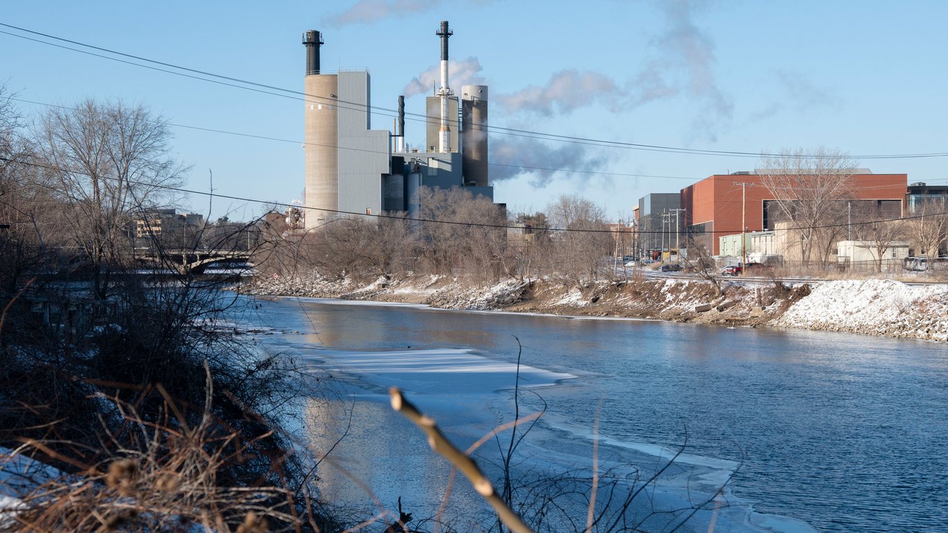 Iowa enfrenta un aumento en las tasas de cáncer en medio de prácticas agrícolas y preocupaciones de salud.