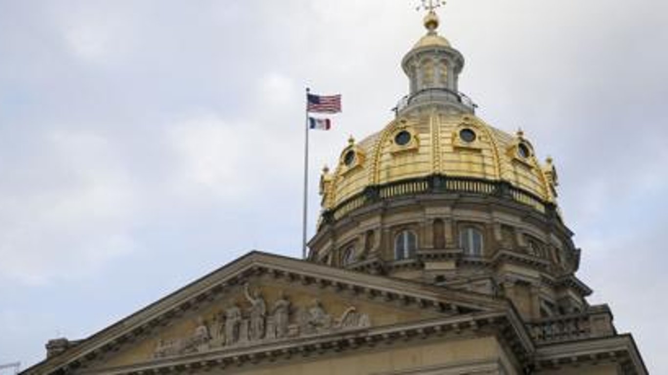 Iowa da un paso audaz hacia casinos libres de humo en medio del debate sobre salud y economía.