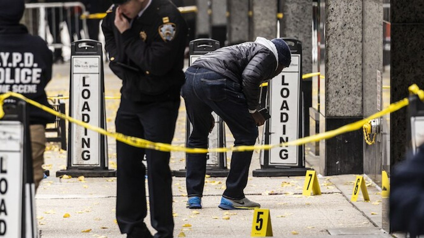 Clamor Público Tras el Asesinato: ¿Es el Heroísmo Vigilante la Nueva Normalidad en la Atención Sanitaria?