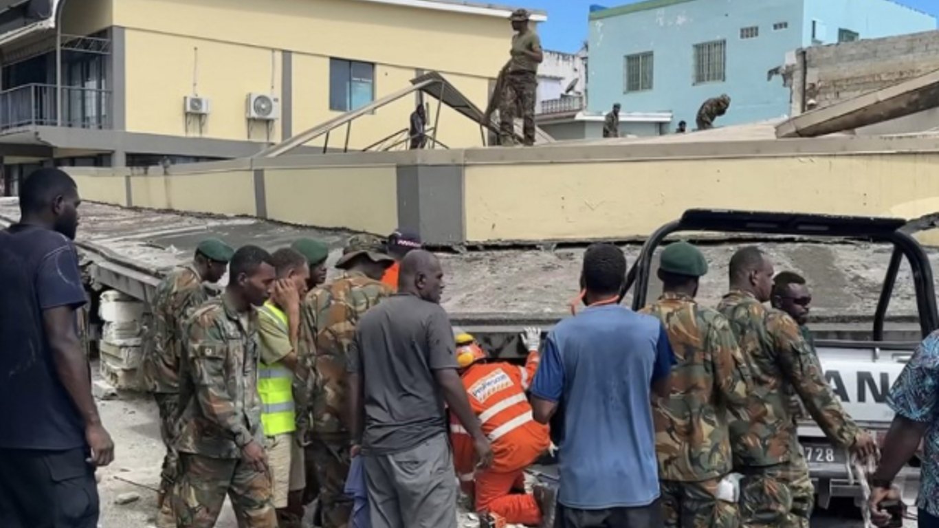 Terremoto devastador de magnitud 7.4 sacude Vanuatu, dejando muerte y destrucción.
