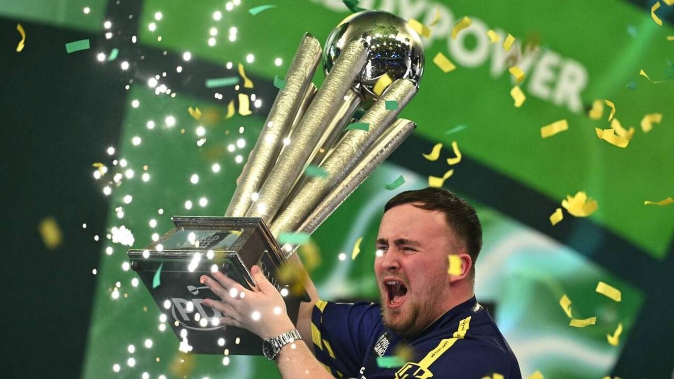 Diecisiete y Imparable: Luke Littler Redefine el Dardos con una Victoria Histórica en el Campeonato