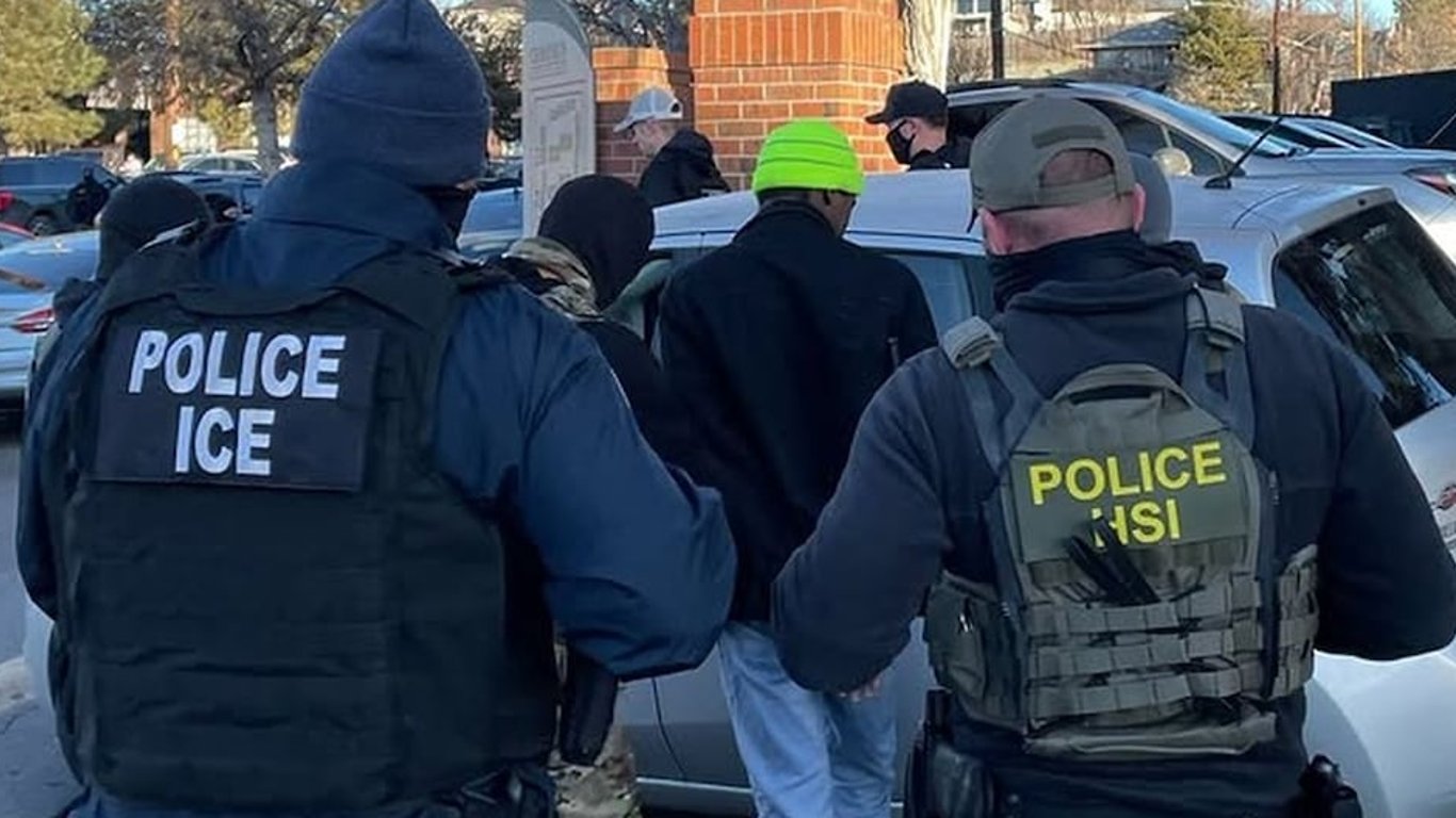 Redadas en Nueva York intensifican el miedo y la controversia sobre inmigración