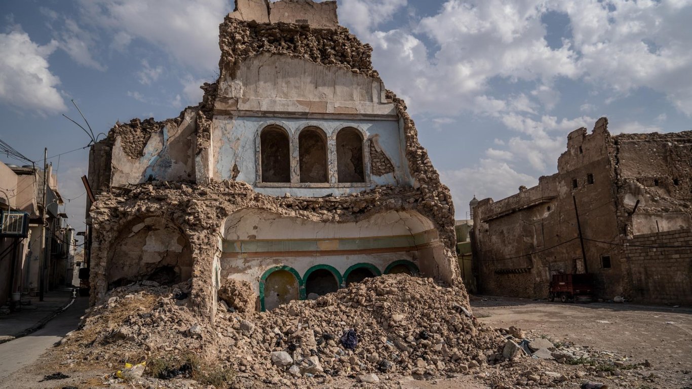 Las historias de los sobrevivientes iluminan las luchas continuas de los yazidíes una década después del conflicto con ISIS.