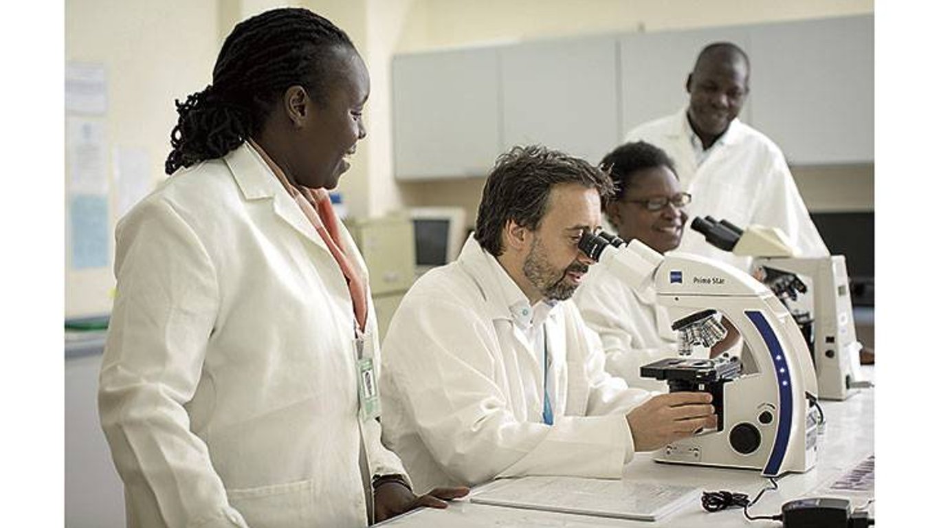 Avances científicos en 2024: esperanza contra el cáncer y nuevos horizontes cósmicos