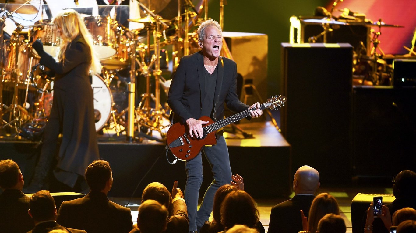 Fleetwood Mac Moves Forward with New Guitarists After Lindsey Buckingham's Exit