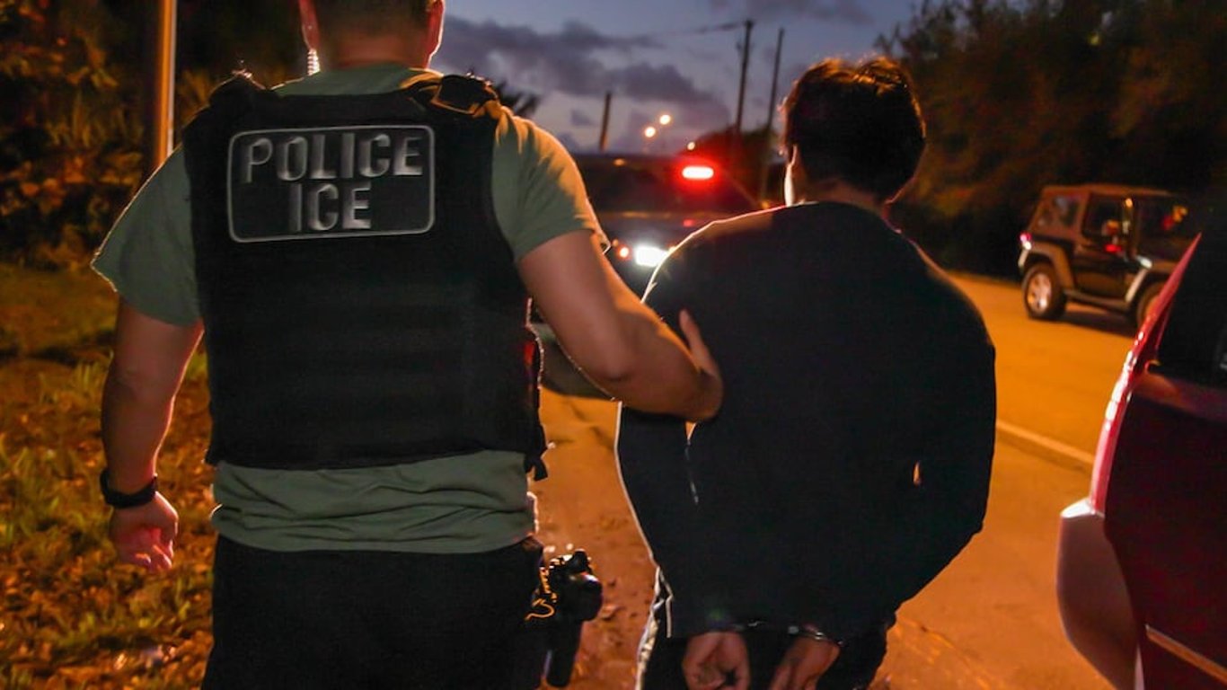 Florida intensifica control migratorio con nuevo acuerdo entre DeSantis y el ICE